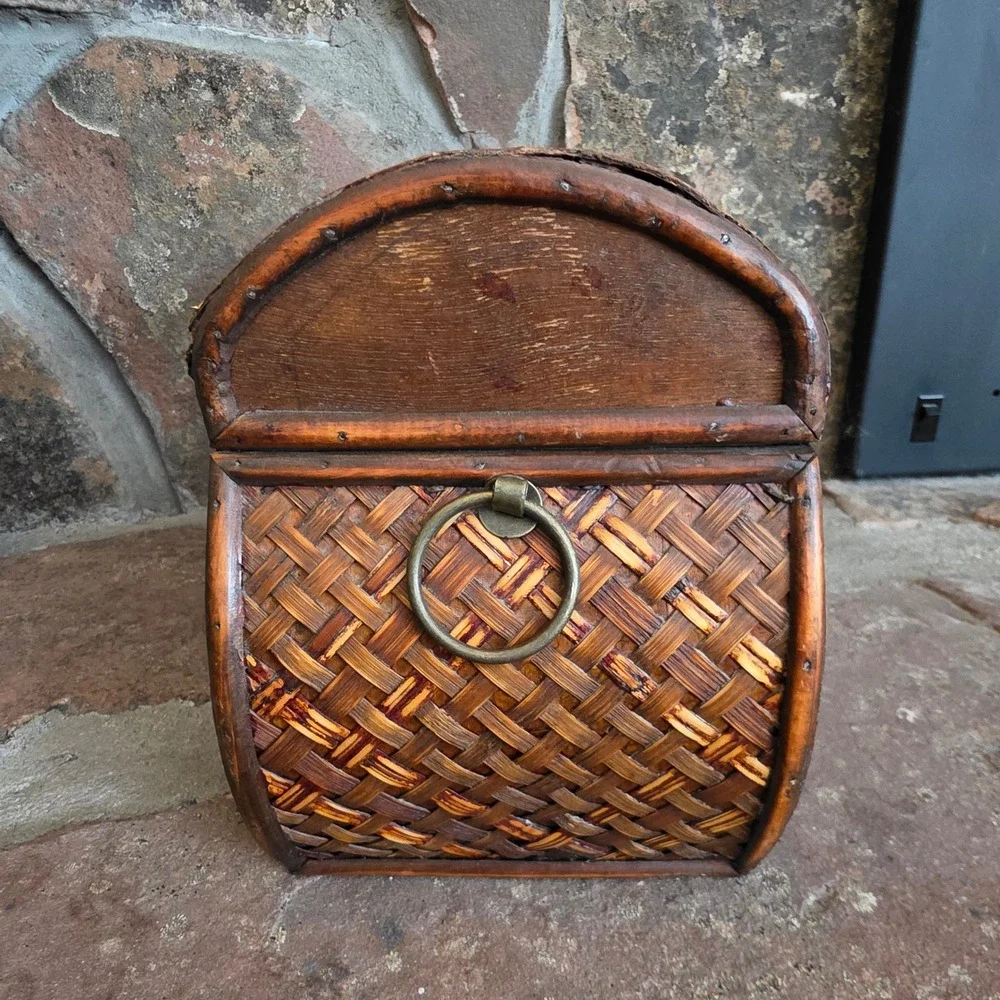 Vintage Woven Wicker Treasure Chest Bamboo wood Box Domed Trunk storage lined
